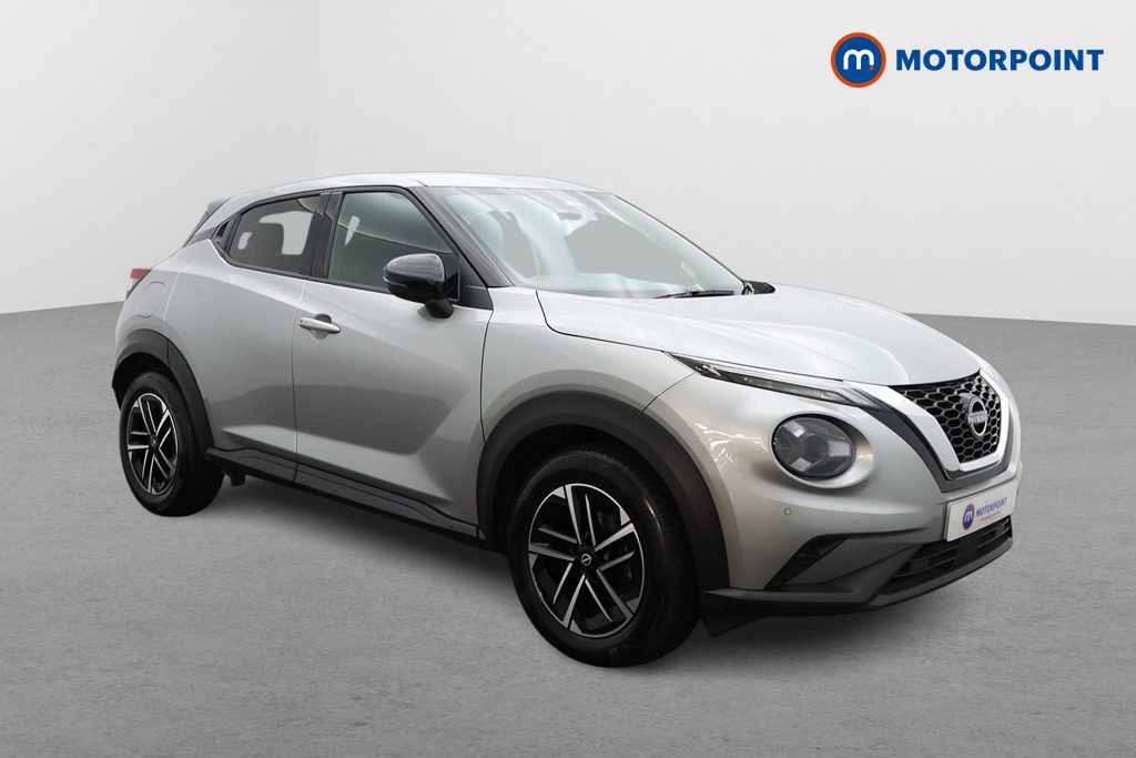 Nissan Juke N-Connecta Manual Petrol SUV - Stock Number (1553970) - Drivers side front corner