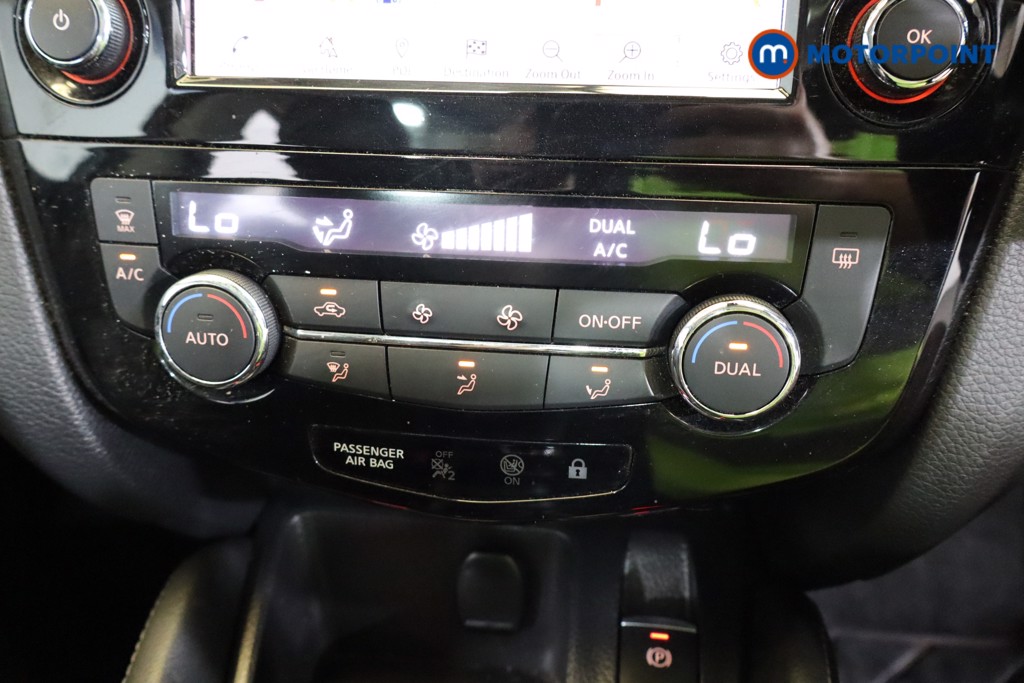 Nissan Qashqai N-Connecta Manual Diesel SUV - Stock Number (1554336) - 7th supplementary image
