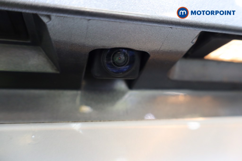 Nissan Qashqai N-Connecta Manual Diesel SUV - Stock Number (1554336) - 20th supplementary image