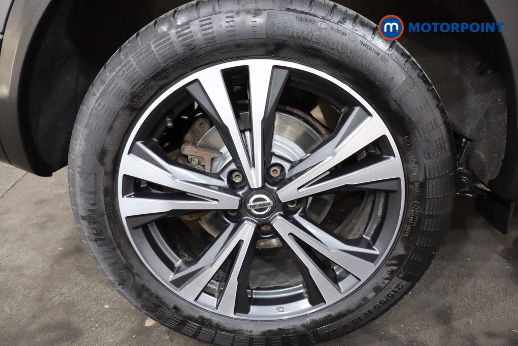 Nissan Qashqai N-Connecta Manual Diesel SUV - Stock Number (1554336) - 21st supplementary image