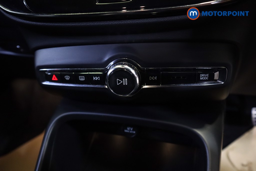Volvo Xc40 R Design Automatic Petrol SUV - Stock Number (1554801) - 5th supplementary image