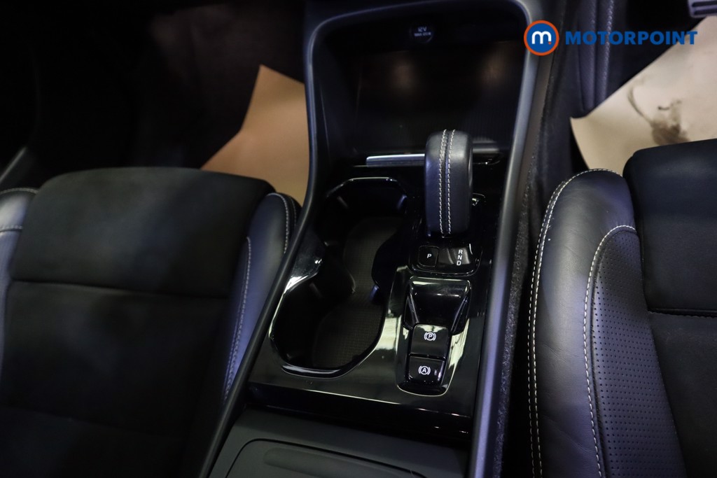 Volvo Xc40 R Design Automatic Petrol SUV - Stock Number (1554801) - 6th supplementary image