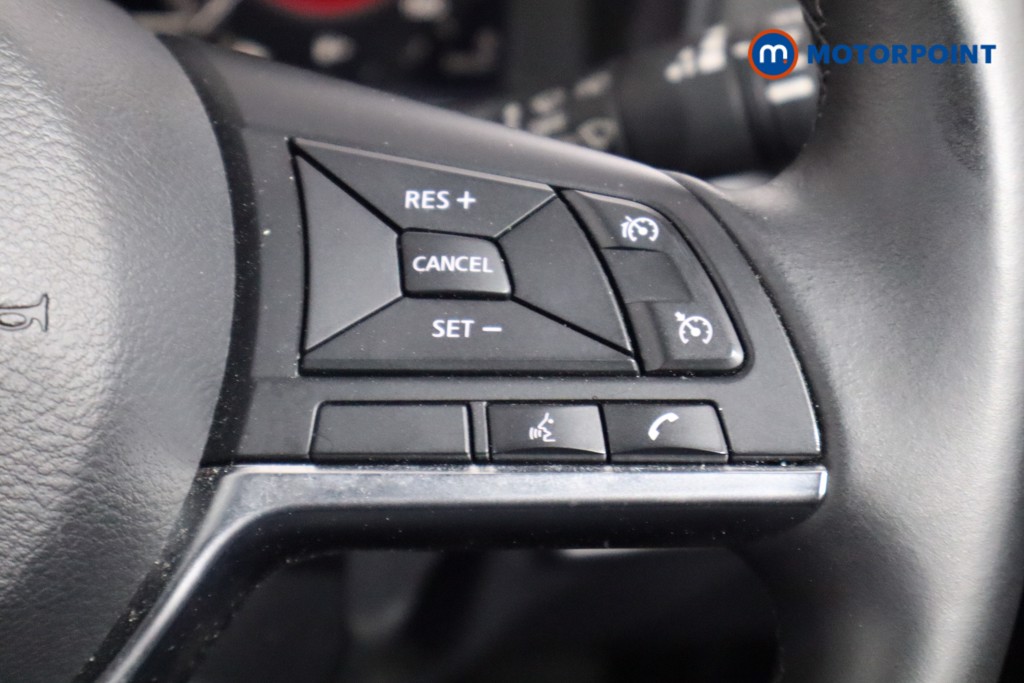 Nissan Juke N-Connecta Manual Petrol SUV - Stock Number (1554839) - 8th supplementary image