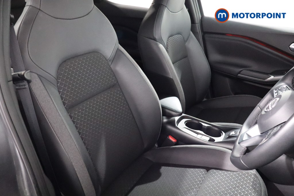 Nissan Juke N-Connecta Manual Petrol SUV - Stock Number (1554839) - 19th supplementary image