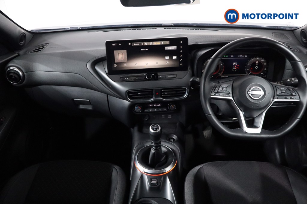 Nissan Juke N-Connecta Manual Petrol SUV - Stock Number (1554839) - 1st supplementary image