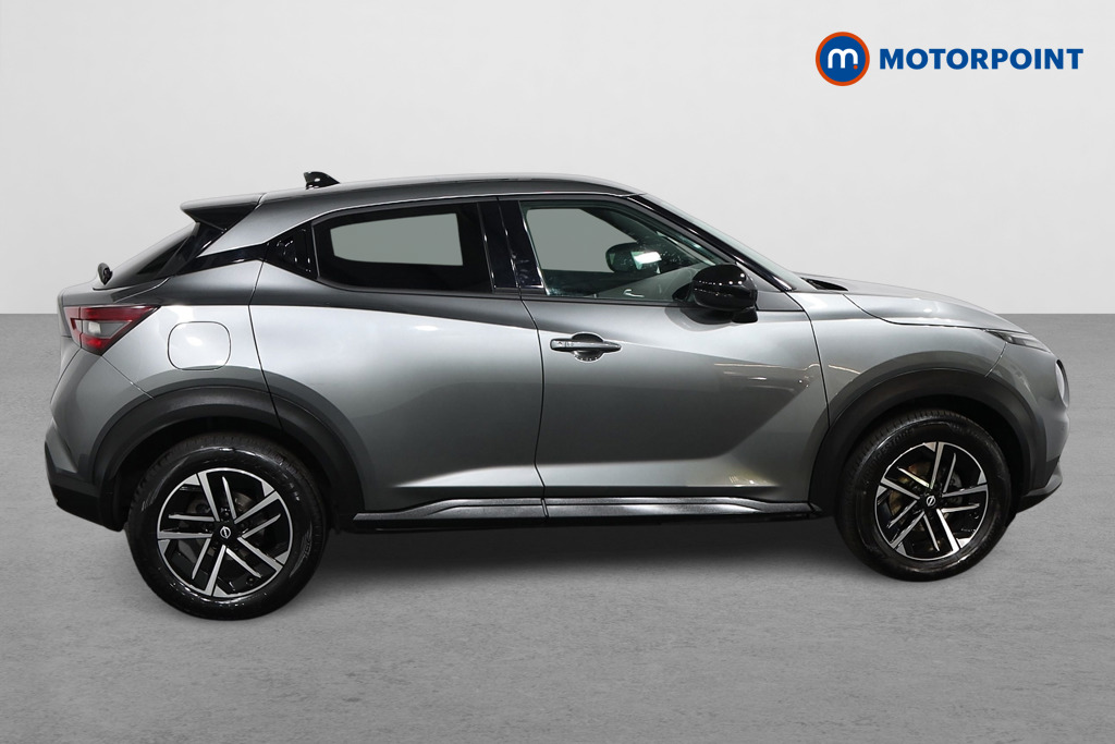 Nissan Juke N-Connecta Manual Petrol SUV - Stock Number (1554839) - Drivers side