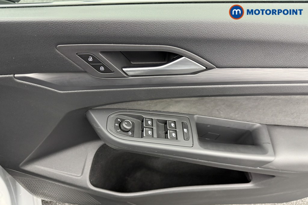 Volkswagen Golf Style Automatic Petrol Hatchback - Stock Number (1554848) - 16th supplementary image
