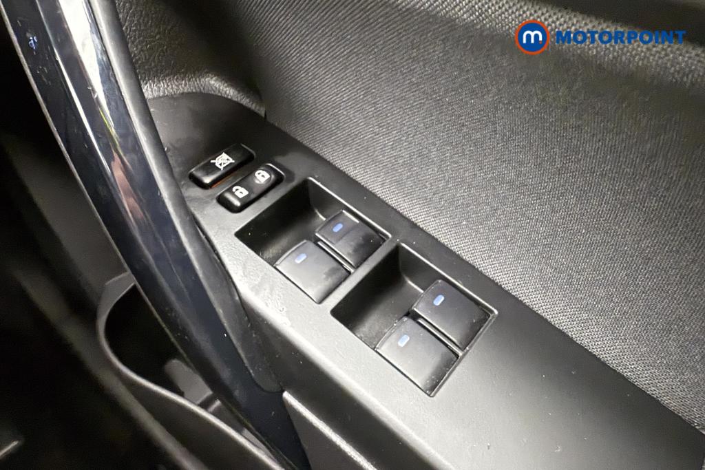 Toyota Auris Business Edition Manual Petrol Hatchback - Stock Number (1554858) - 15th supplementary image