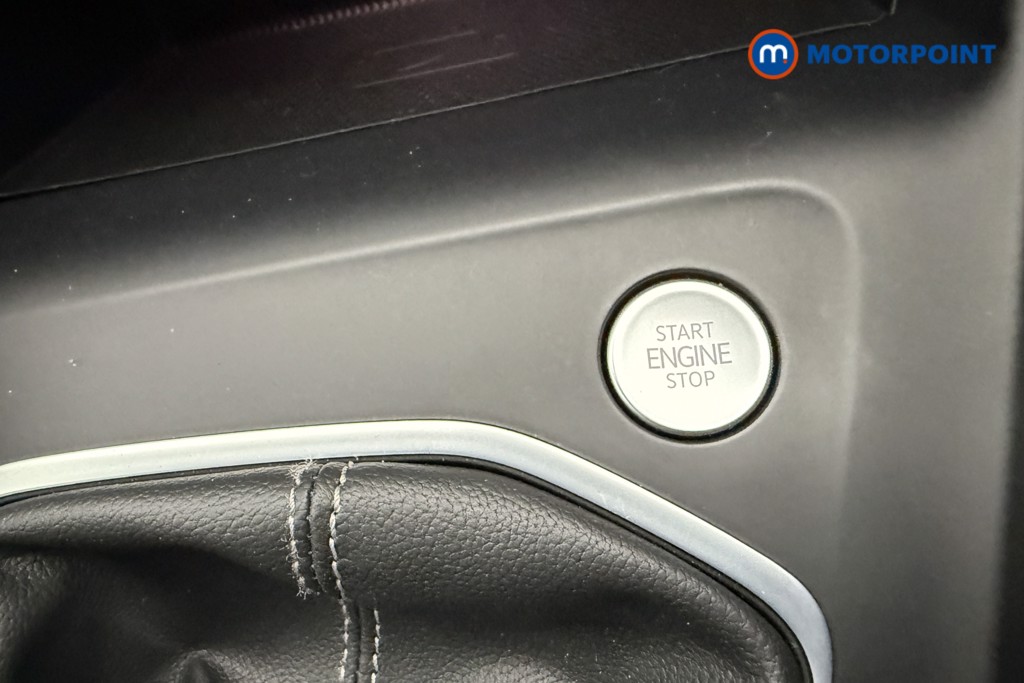 Volkswagen Golf R-Line Manual Petrol Hatchback - Stock Number (1555692) - 11th supplementary image
