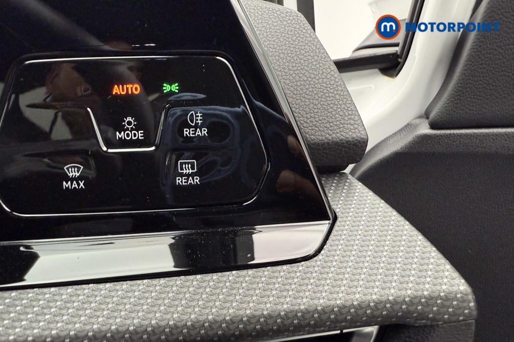 Volkswagen Golf R-Line Manual Petrol Hatchback - Stock Number (1555692) - 16th supplementary image