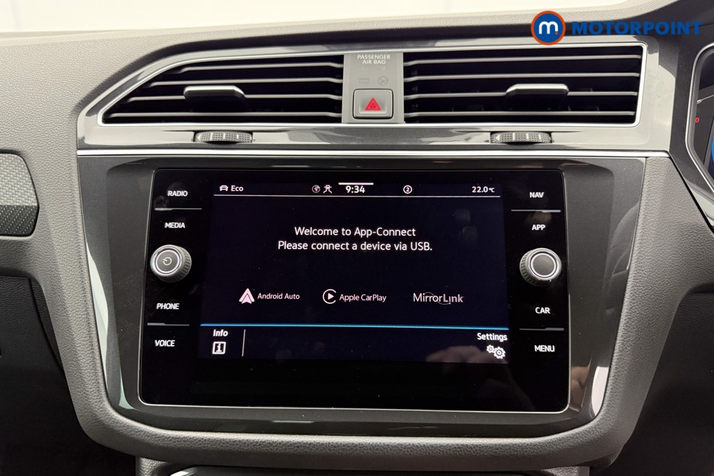 Volkswagen Tiguan R-Line Automatic Diesel SUV - Stock Number (1555814) - 10th supplementary image