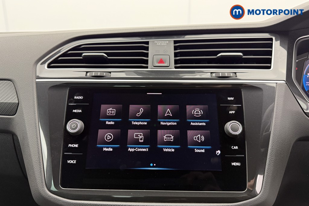 Volkswagen Tiguan R-Line Automatic Diesel SUV - Stock Number (1555814) - 11th supplementary image