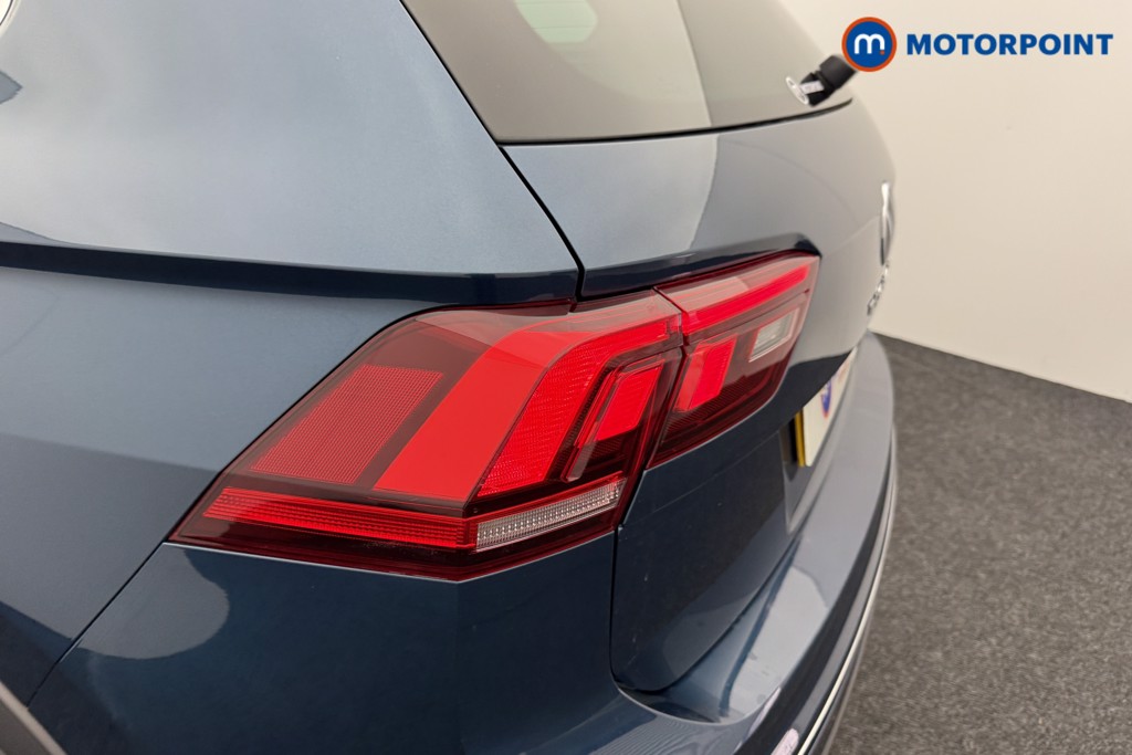 Volkswagen Tiguan R-Line Automatic Diesel SUV - Stock Number (1555814) - 27th supplementary image