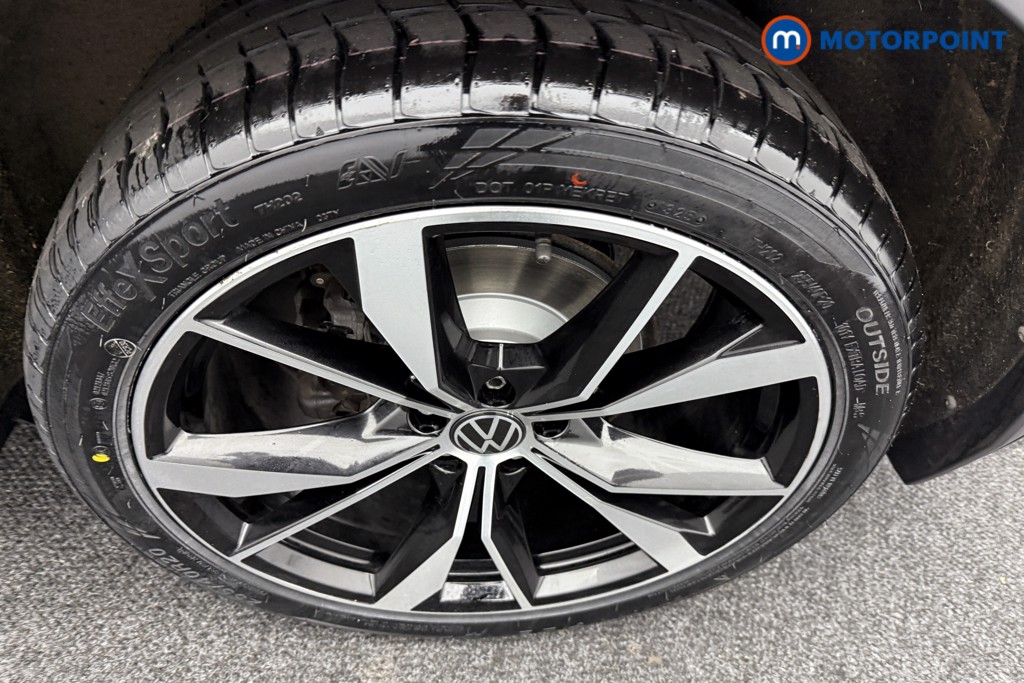 Volkswagen Tiguan R-Line Automatic Diesel SUV - Stock Number (1555814) - 32nd supplementary image
