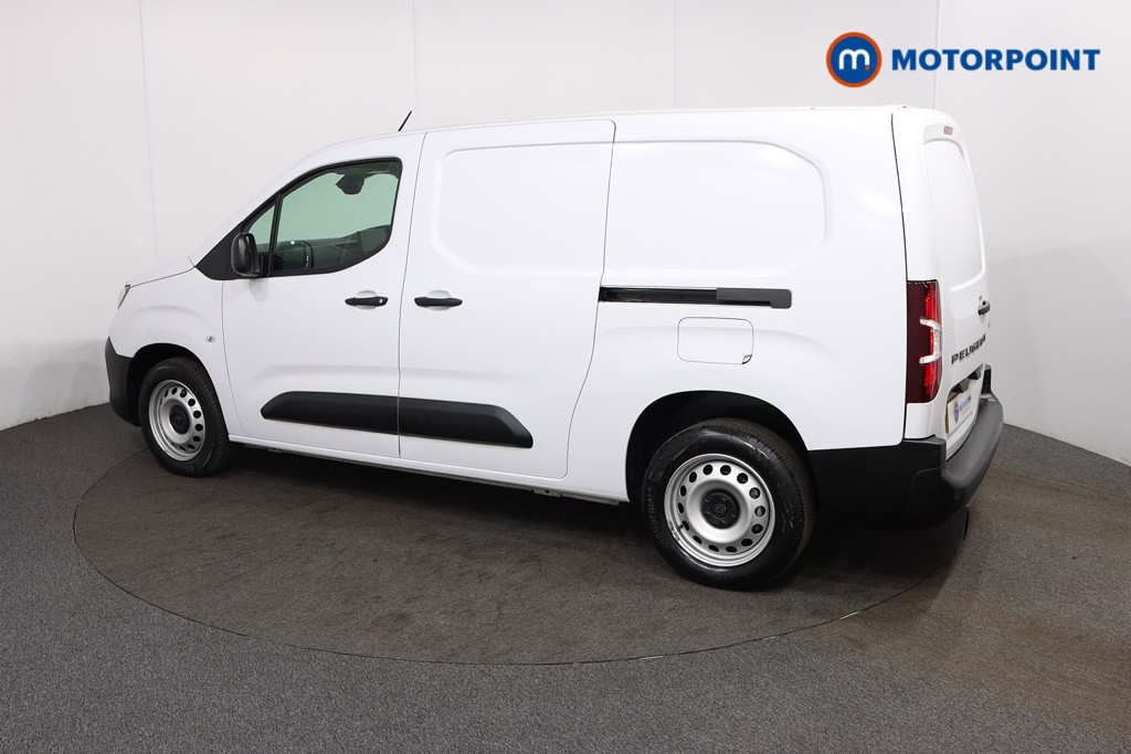 Peugeot Partner Professional Manual Diesel Panel Van - Stock Number (1555927) - Passenger side rear corner