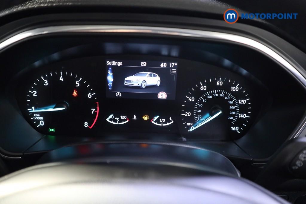 Ford Focus Titanium Edition Manual Petrol-Electric Hybrid Hatchback - Stock Number (1556717) - 5th supplementary image