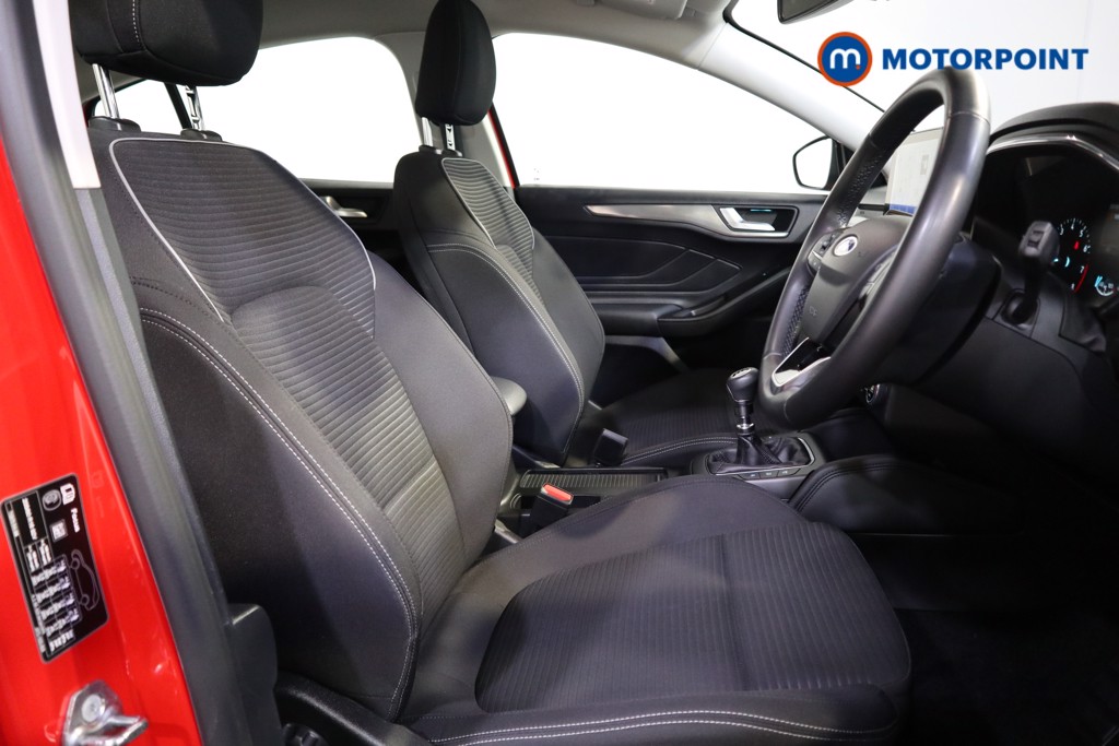 Ford Focus Titanium Edition Manual Petrol-Electric Hybrid Hatchback - Stock Number (1556717) - 12th supplementary image