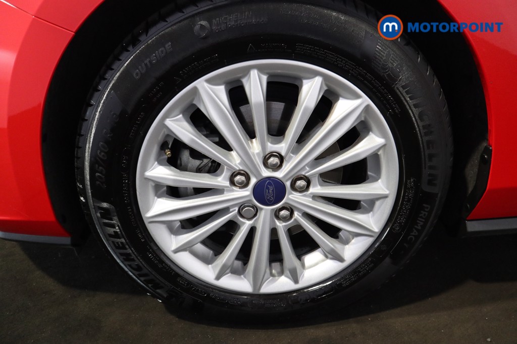 Ford Focus Titanium Edition Manual Petrol-Electric Hybrid Hatchback - Stock Number (1556717) - 17th supplementary image