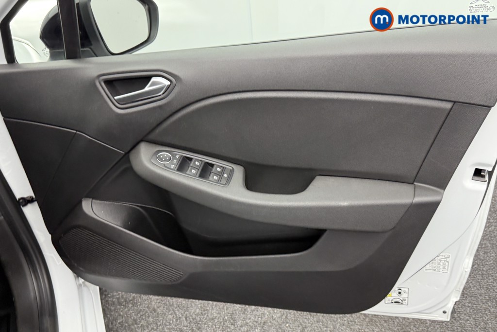 Renault Clio Evolution Automatic Petrol-Electric Hybrid Hatchback - Stock Number (1556763) - 16th supplementary image