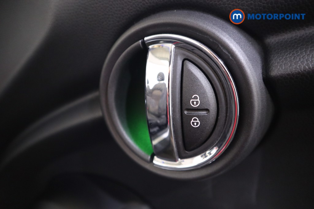 Mini Convertible Cooper Classic Automatic Petrol Convertible - Stock Number (1557151) - 12th supplementary image