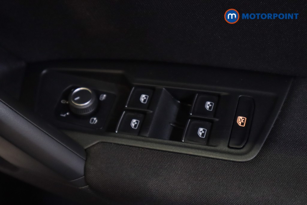 Volkswagen Tiguan Active Manual Petrol SUV - Stock Number (1557301) - 8th supplementary image