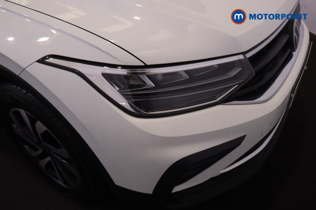 Volkswagen Tiguan Active Manual Petrol SUV - Stock Number (1557301) - 20th supplementary image