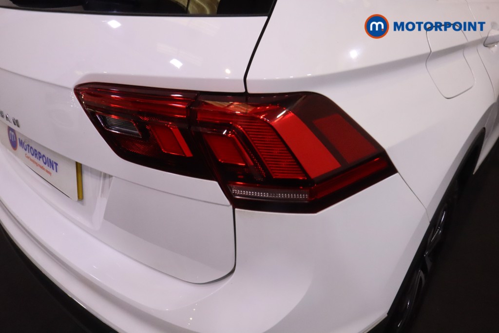 Volkswagen Tiguan Active Manual Petrol SUV - Stock Number (1557301) - 21st supplementary image