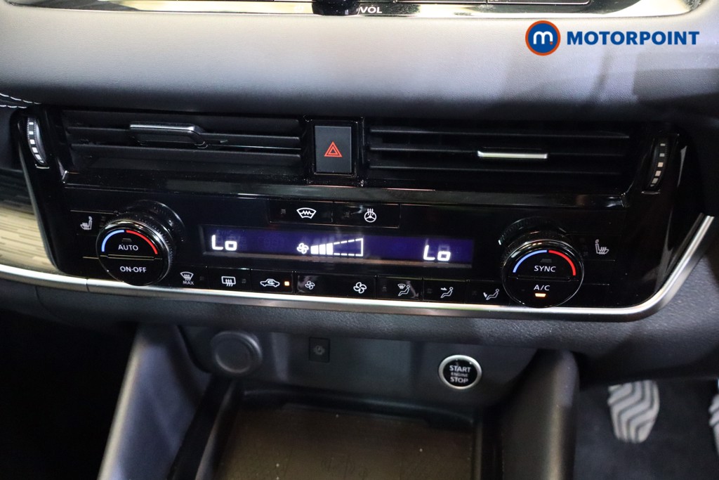 Nissan Qashqai Tekna Manual Petrol SUV - Stock Number (1557746) - 9th supplementary image