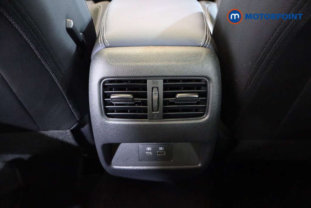 Nissan Qashqai Tekna Manual Petrol SUV - Stock Number (1557746) - 20th supplementary image