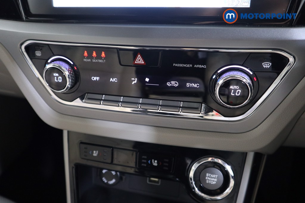 Ssangyong Korando Ultimate Automatic Petrol SUV - Stock Number (1558020) - 7th supplementary image