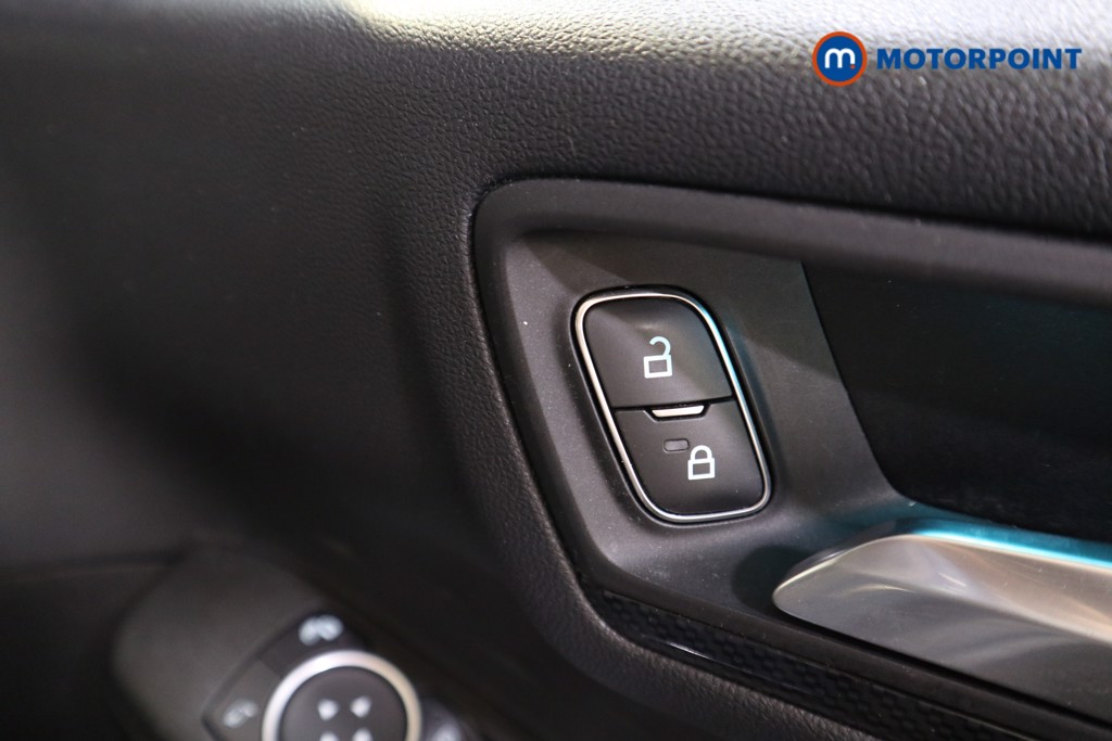 Ford Kuga St-Line First Edition Manual Petrol SUV - Stock Number (1558063) - 12th supplementary image