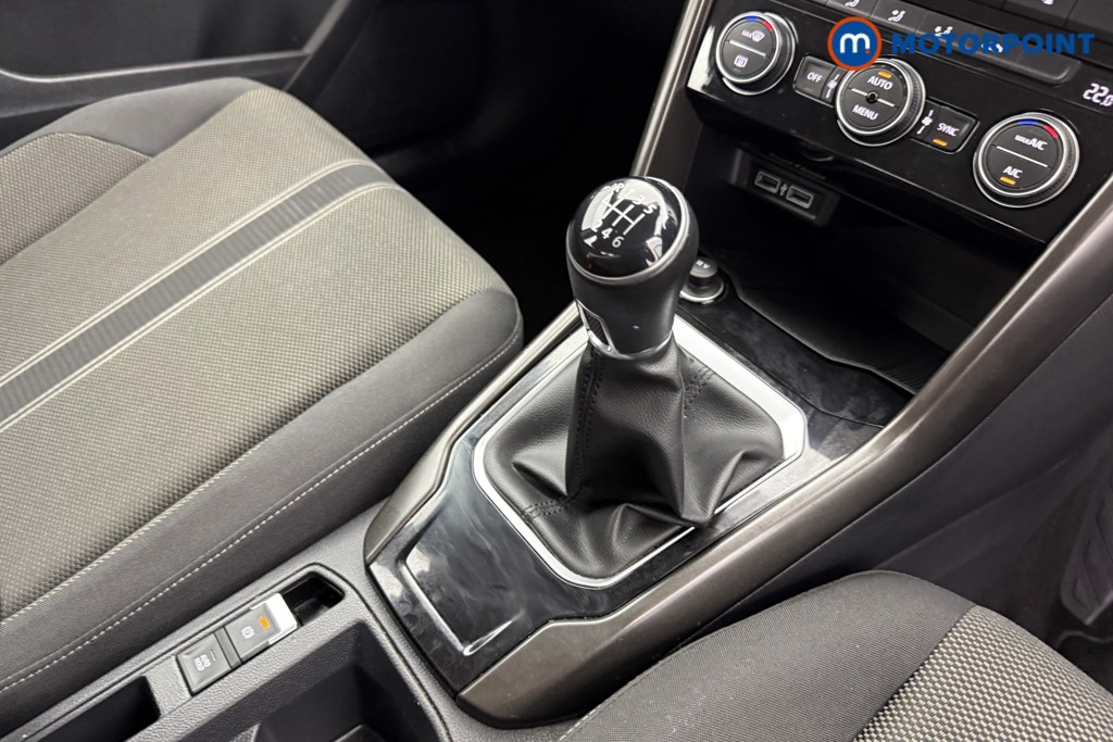 Volkswagen T-Roc SE Manual Petrol SUV - Stock Number (1558954) - 12th supplementary image