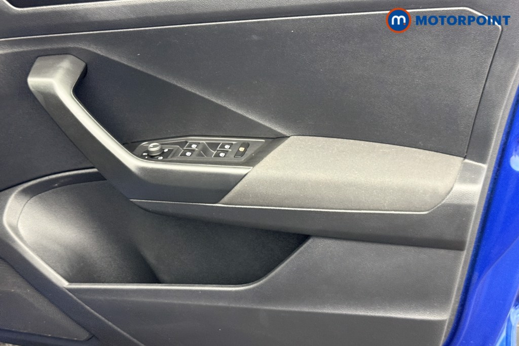 Volkswagen T-Roc SE Manual Petrol SUV - Stock Number (1558954) - 17th supplementary image