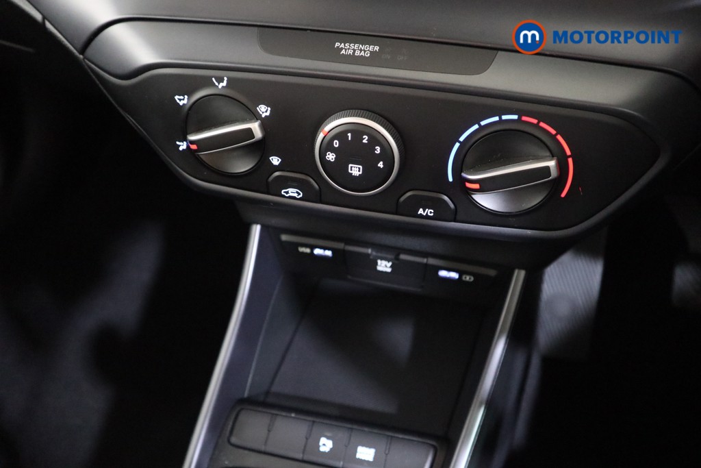 Hyundai I20 Se Connect Manual Petrol Hatchback - Stock Number (1559546) - 7th supplementary image