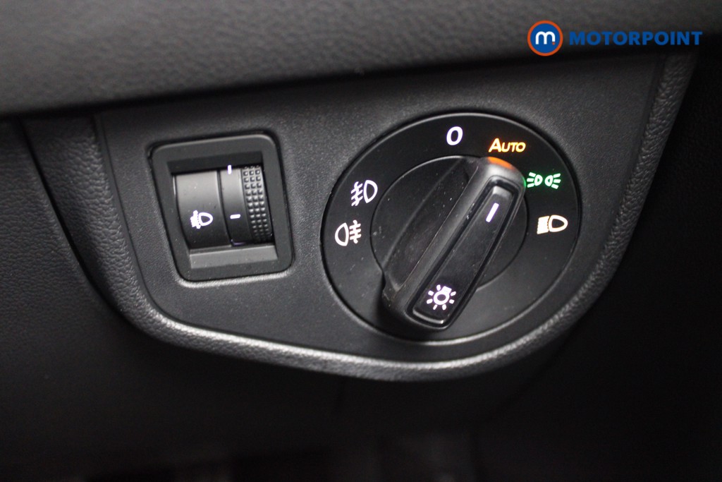 Volkswagen Polo R-Line Manual Petrol Hatchback - Stock Number (1560008) - 14th supplementary image