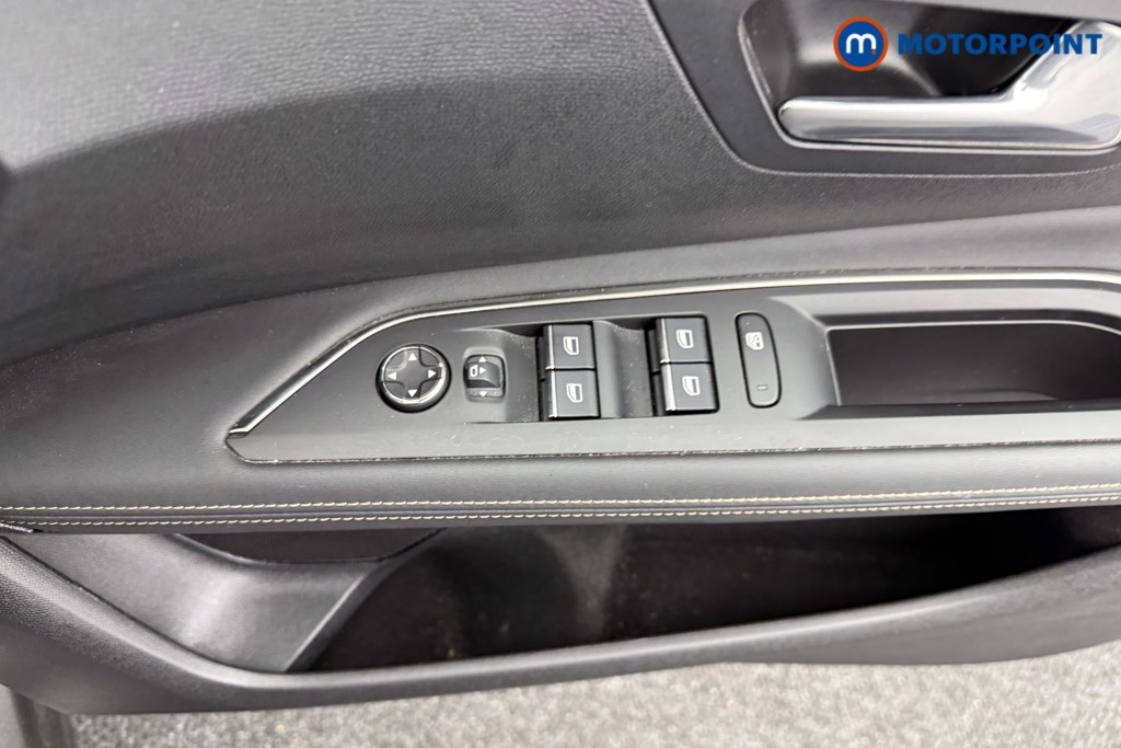 Peugeot 3008 GT Manual Diesel SUV - Stock Number (1560112) - 15th supplementary image