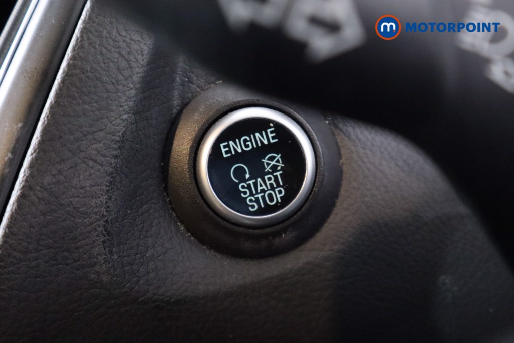 Ford Focus Titanium Manual Petrol Hatchback - Stock Number (1560373) - 13th supplementary image