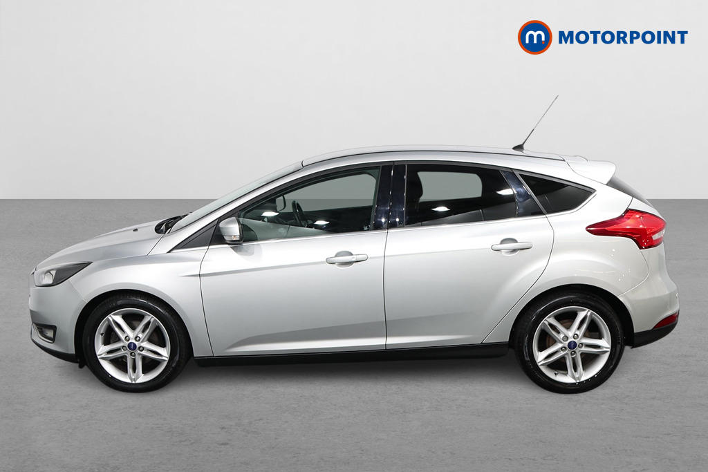 Ford Focus Titanium Manual Petrol Hatchback - Stock Number (1560373) - Passenger side