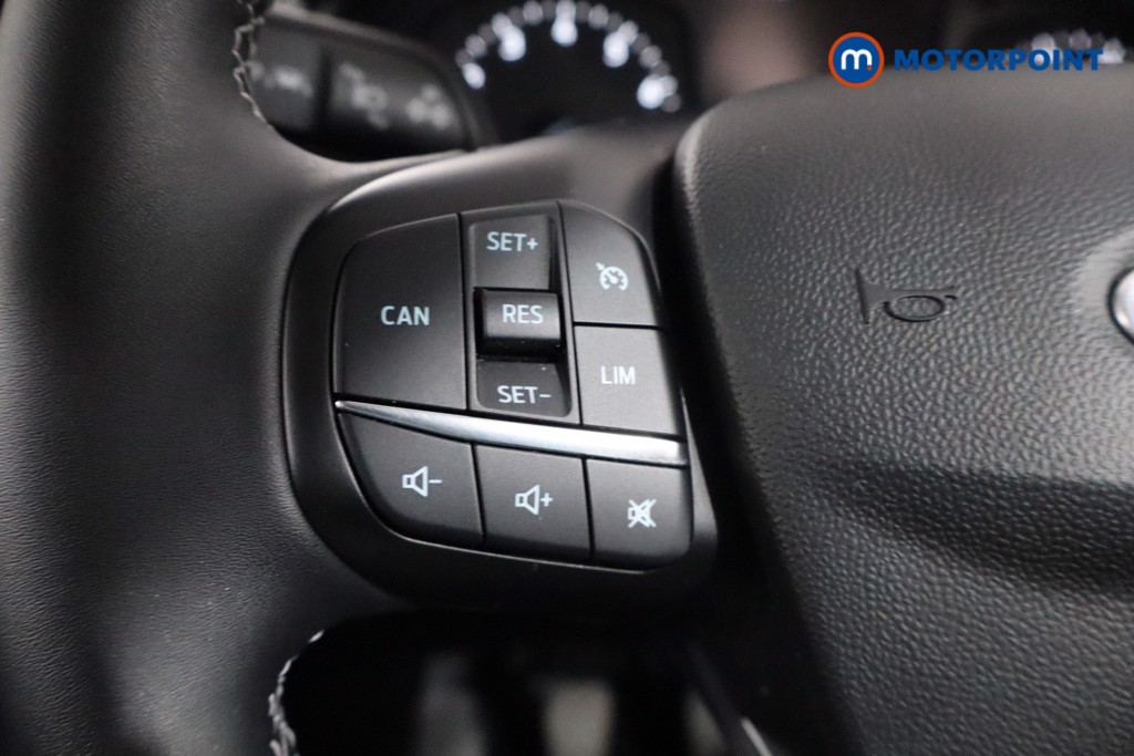 Ford Fiesta Titanium Manual Petrol-Electric Hybrid Hatchback - Stock Number (1560455) - 7th supplementary image