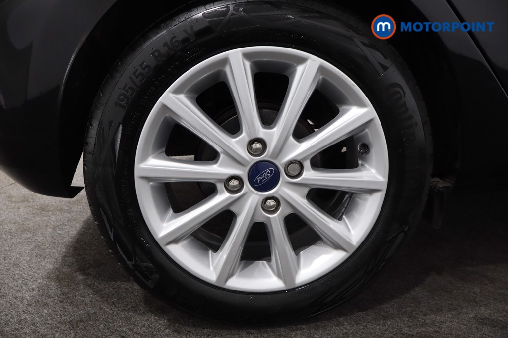 Ford Fiesta Titanium Manual Petrol-Electric Hybrid Hatchback - Stock Number (1560455) - 9th supplementary image