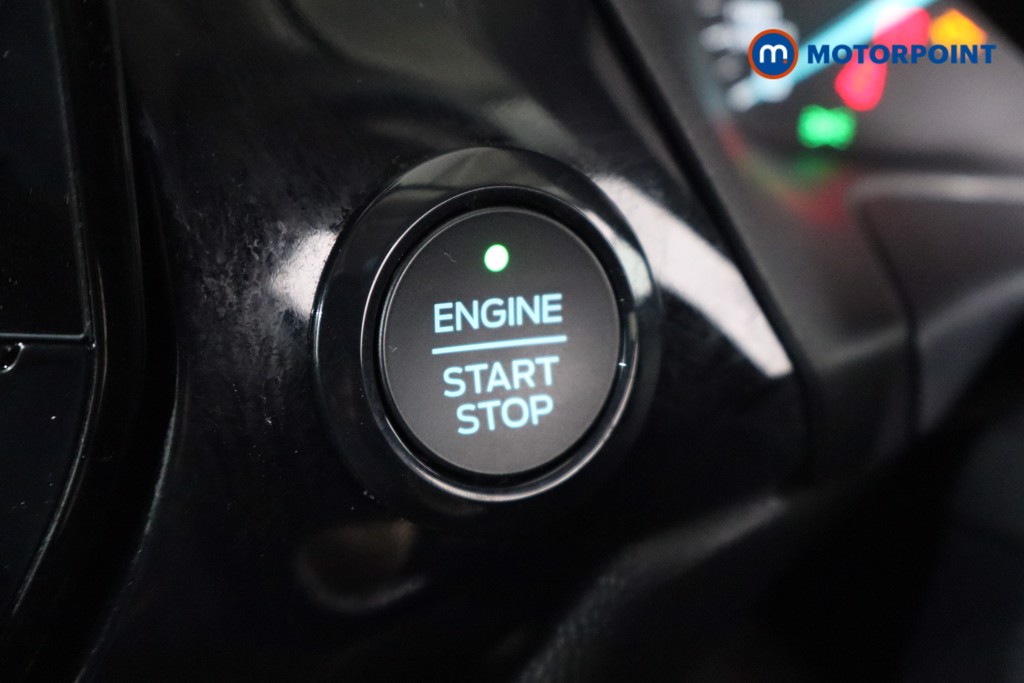 Ford Fiesta Titanium Manual Petrol-Electric Hybrid Hatchback - Stock Number (1560455) - 13th supplementary image