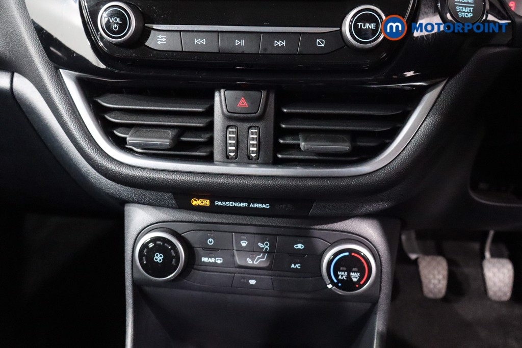 Ford Fiesta Titanium Manual Petrol-Electric Hybrid Hatchback - Stock Number (1560455) - 16th supplementary image