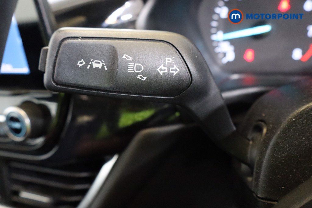 Ford Fiesta Zetec Manual Petrol Hatchback - Stock Number (1560722) - 11th supplementary image