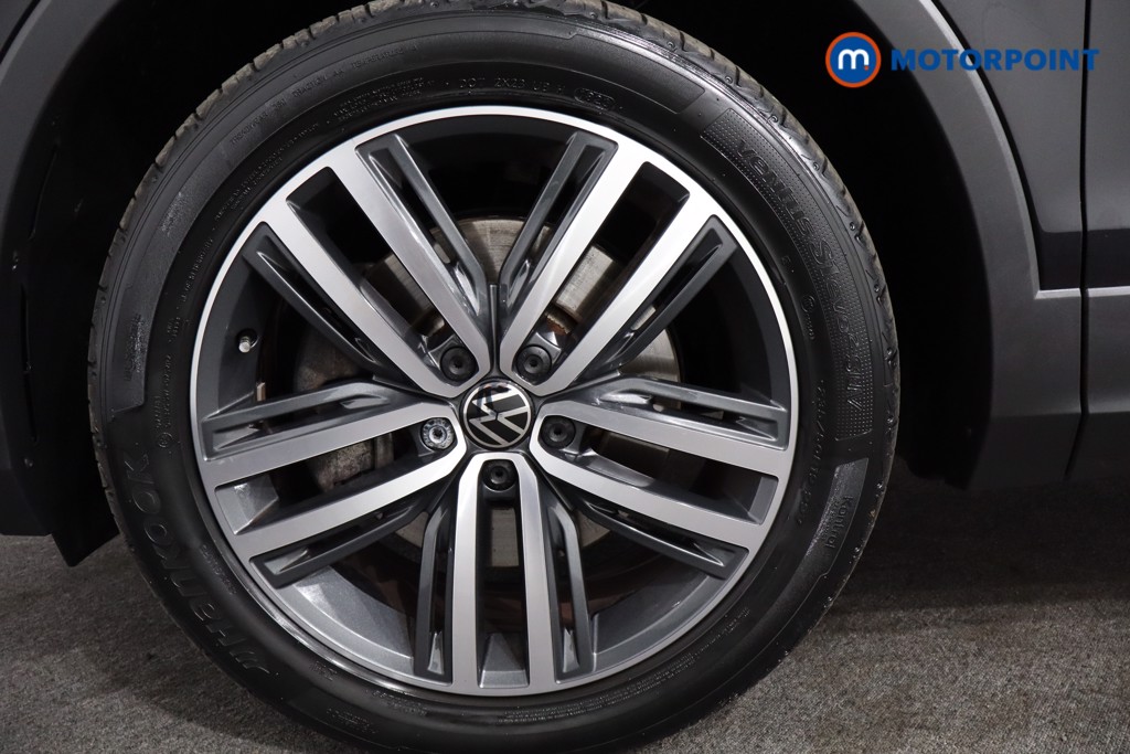 Volkswagen Tiguan Elegance Automatic Petrol Plug-In Hybrid SUV - Stock Number (1561075) - 11th supplementary image
