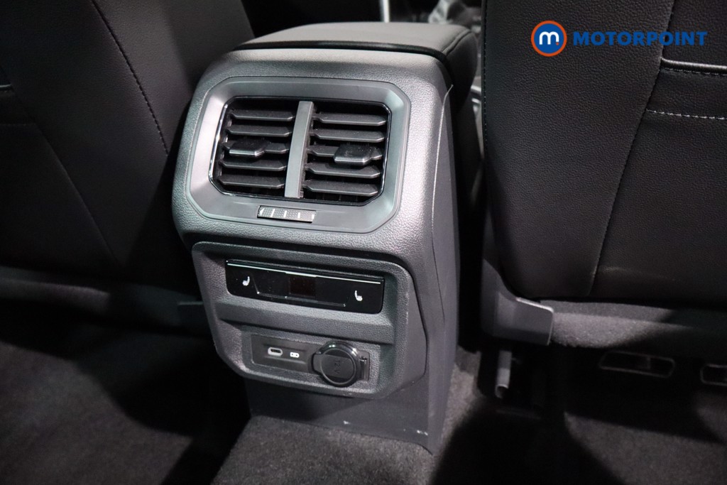 Volkswagen Tiguan Elegance Automatic Petrol Plug-In Hybrid SUV - Stock Number (1561075) - 22nd supplementary image