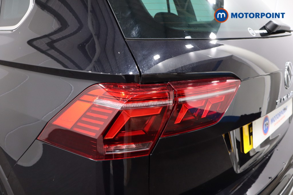 Volkswagen Tiguan Elegance Automatic Petrol Plug-In Hybrid SUV - Stock Number (1561075) - 32nd supplementary image
