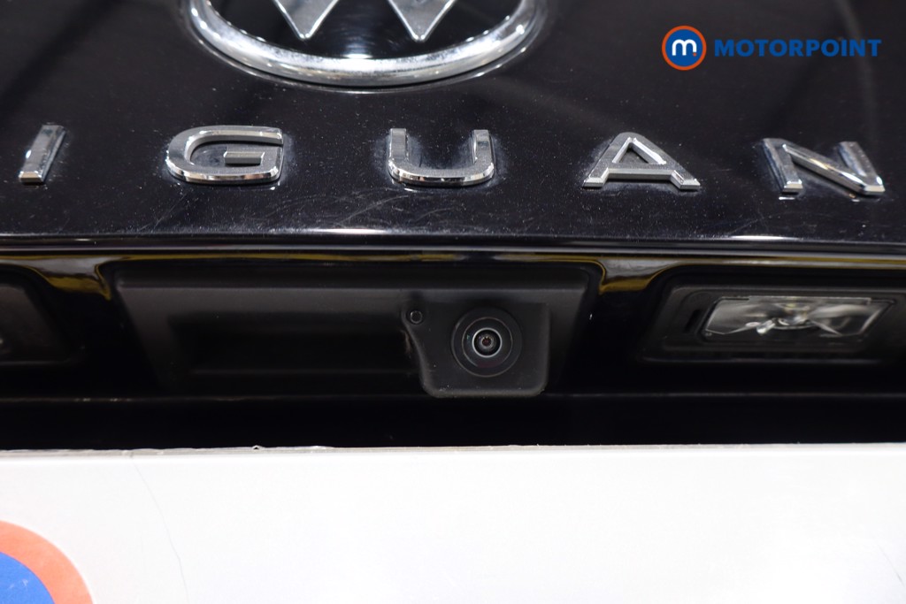 Volkswagen Tiguan Elegance Automatic Petrol Plug-In Hybrid SUV - Stock Number (1561075) - 35th supplementary image