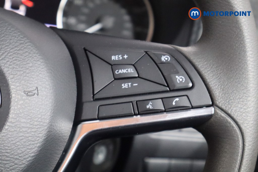 Nissan Juke Acenta Premium Manual Petrol SUV - Stock Number (1561099) - 8th supplementary image