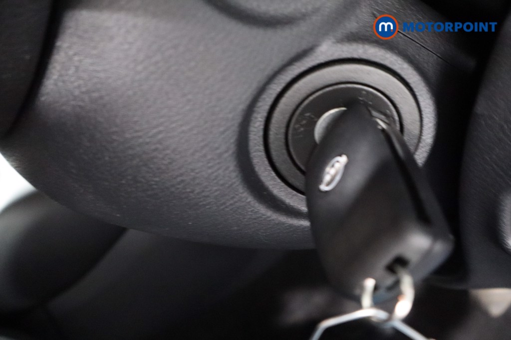 Nissan Juke Acenta Premium Manual Petrol SUV - Stock Number (1561099) - 13th supplementary image