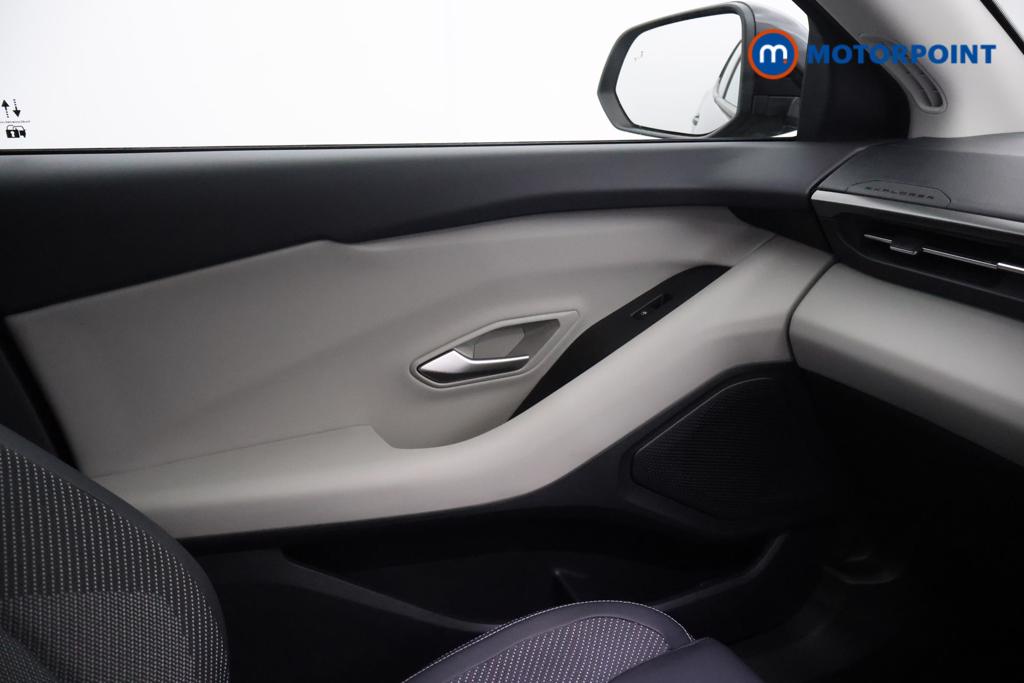 Ford Explorer Select Automatic Electric SUV - Stock Number (1561363) - 8th supplementary image